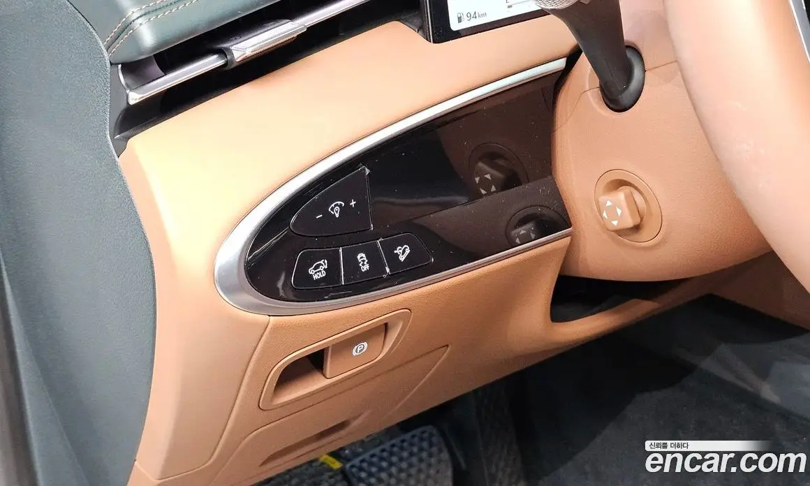 Genesis GV70 2025 2.5 автомат (гидро), фото 19