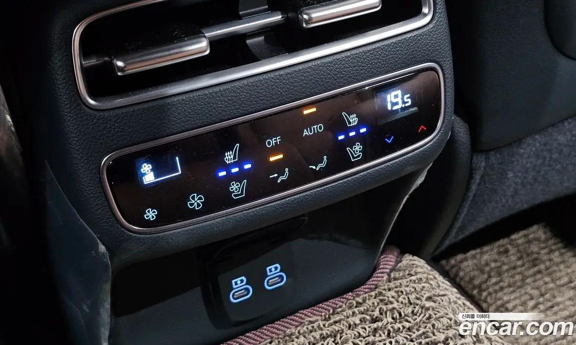 Genesis GV70 2025 2.5 автомат (гидро), фото 26