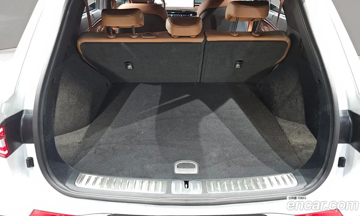 Genesis GV70 2025 2.5 автомат (гидро), фото 28