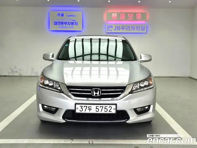 Honda Accord 2014 2.5 автомат (гидро), миниатюра 2
