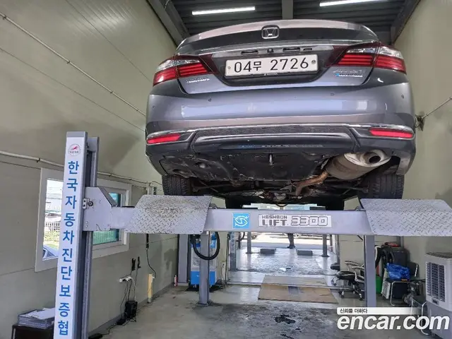 Honda Accord 2017 2.0 автомат (гидро), миниатюра 2