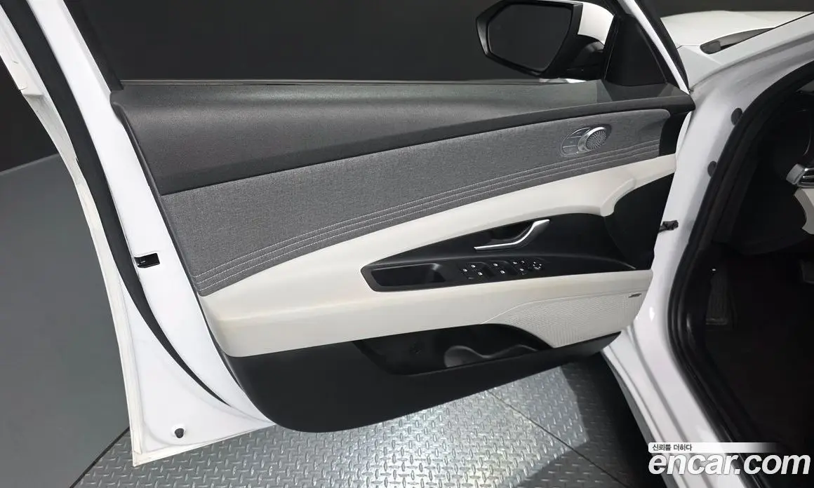 Hyundai Avante 2020 1.6 автомат (гидро), фото 14