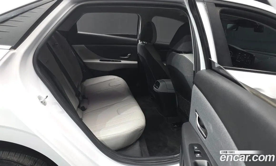 Hyundai Avante 2020 1.6 автомат (гидро), фото 18