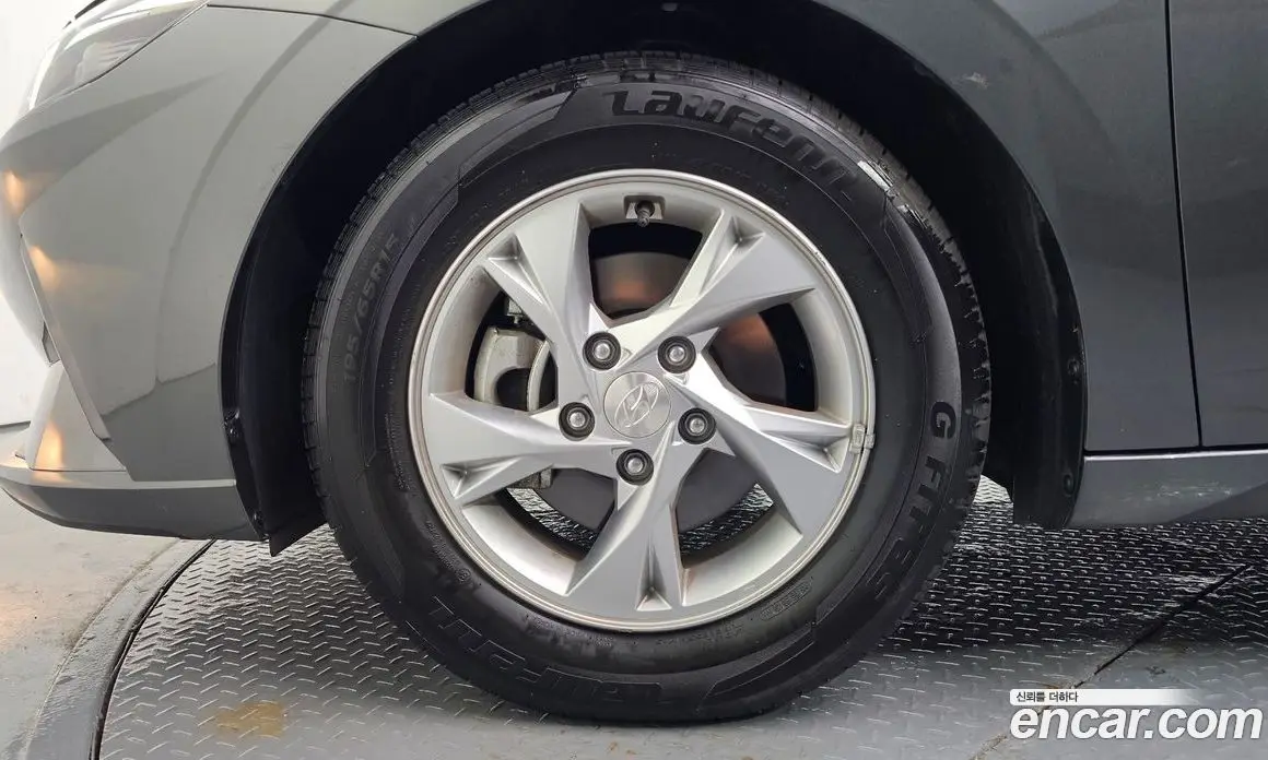 Hyundai Avante 2020 1.6 автомат (гидро), фото 5