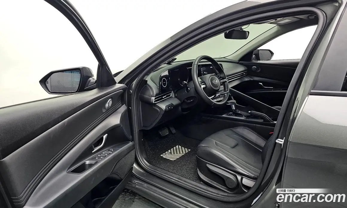 Hyundai Avante 2020 1.6 автомат (гидро), фото 10
