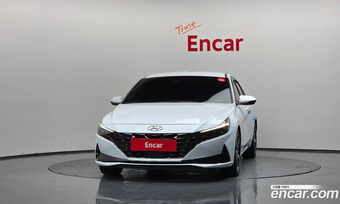 Hyundai Avante 2021 1.6 автомат (гидро), фото 3