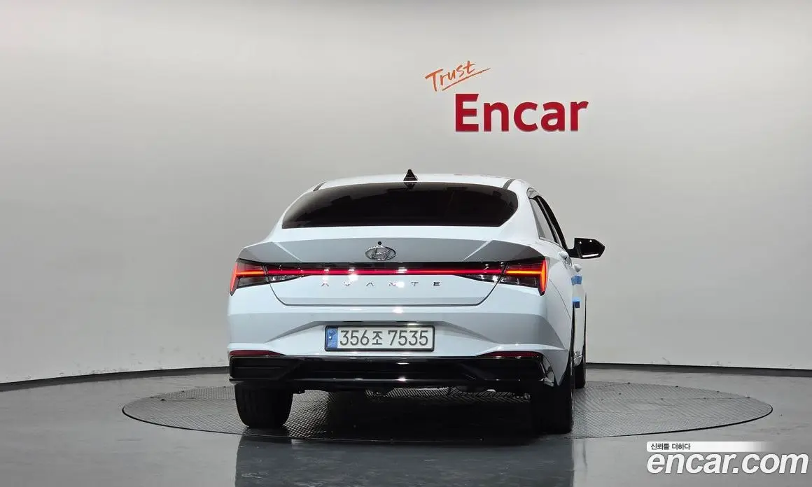 Hyundai Avante 2021 1.6 автомат (гидро), фото 4
