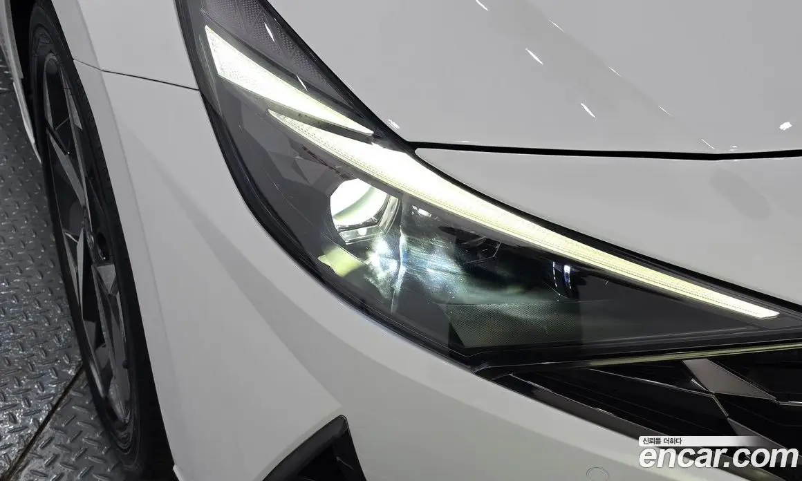 Hyundai Avante 2021 1.6 автомат (гидро), фото 8
