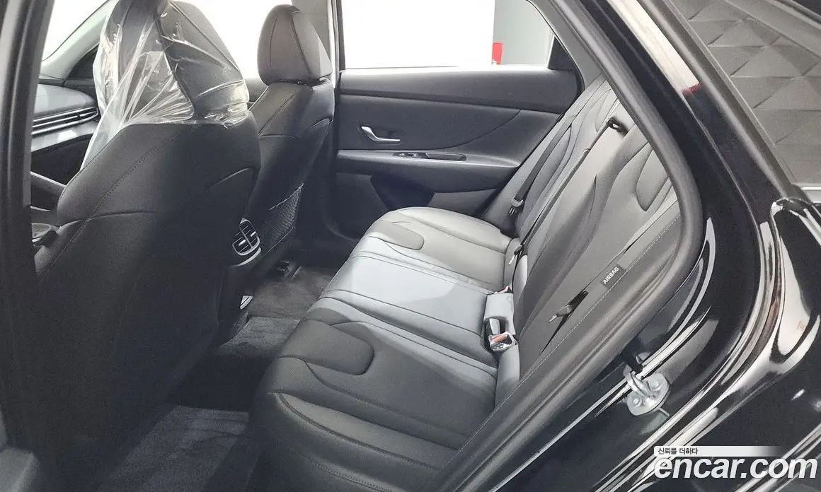 Hyundai Avante 2024 1.6 автомат (гидро), фото 27