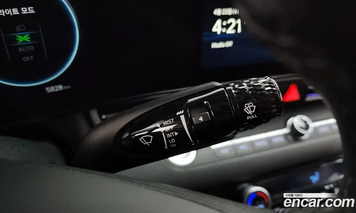 Hyundai Avante 2024 1.6 автомат (гидро), фото 30