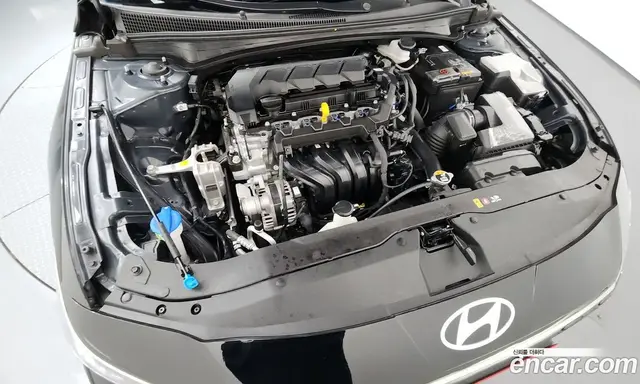Hyundai Avante 2024 1.6 автомат (гидро), миниатюра 6