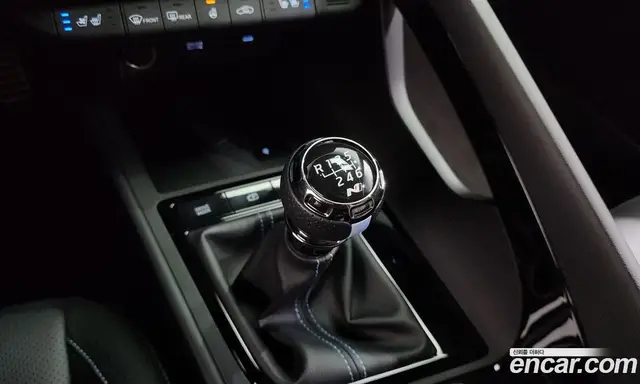 Hyundai Avante 2025 2.0 механика, миниатюра 12