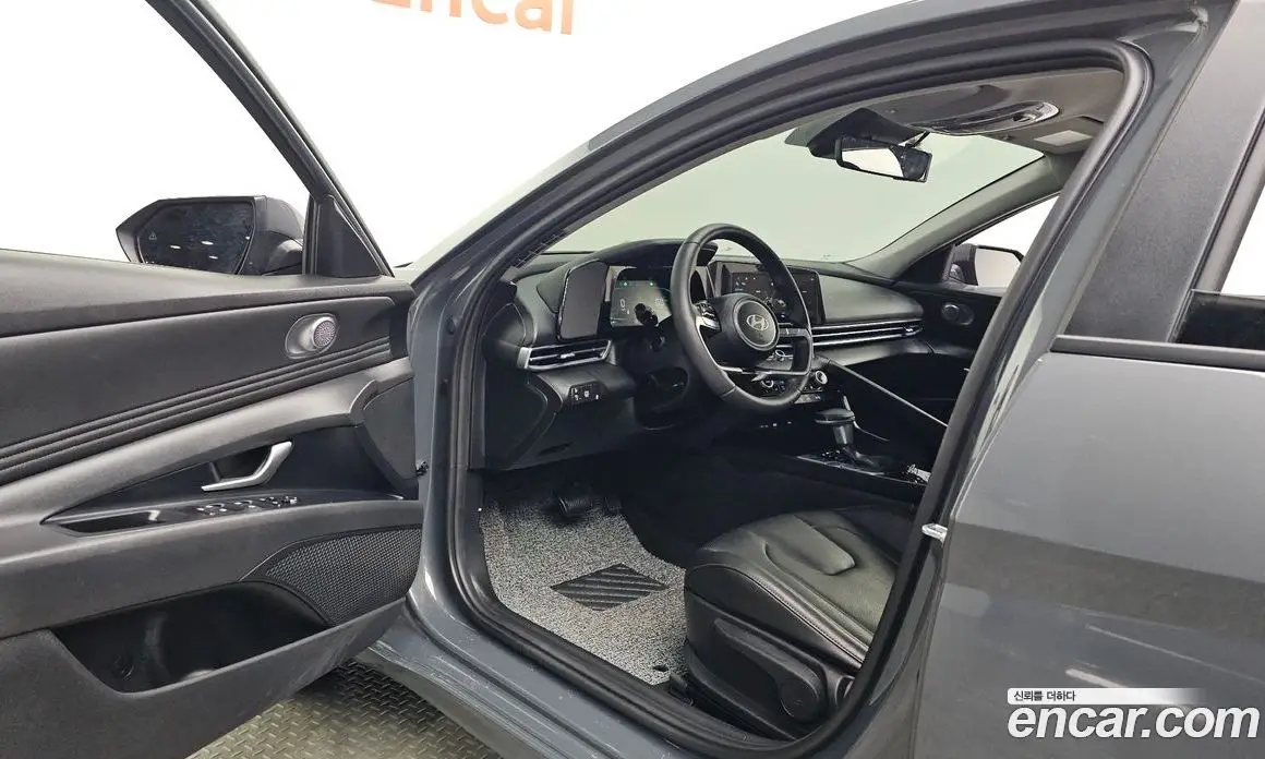 Hyundai Avante 2025 1.6 автомат (гидро), фото 13