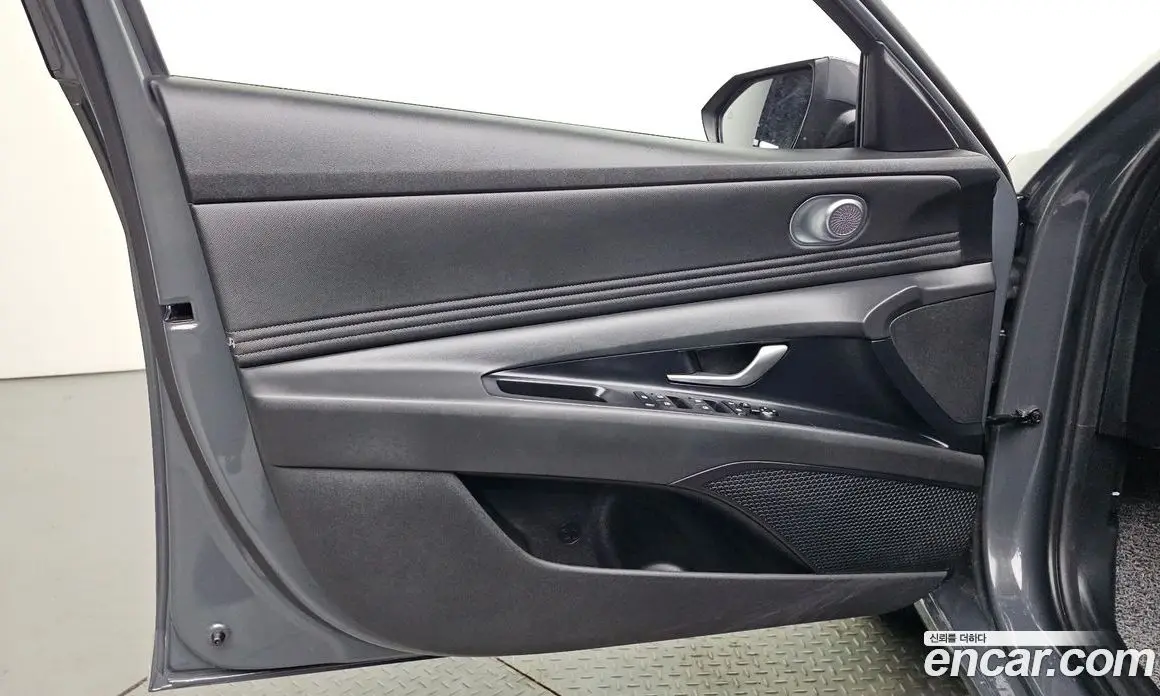 Hyundai Avante 2025 1.6 автомат (гидро), фото 14