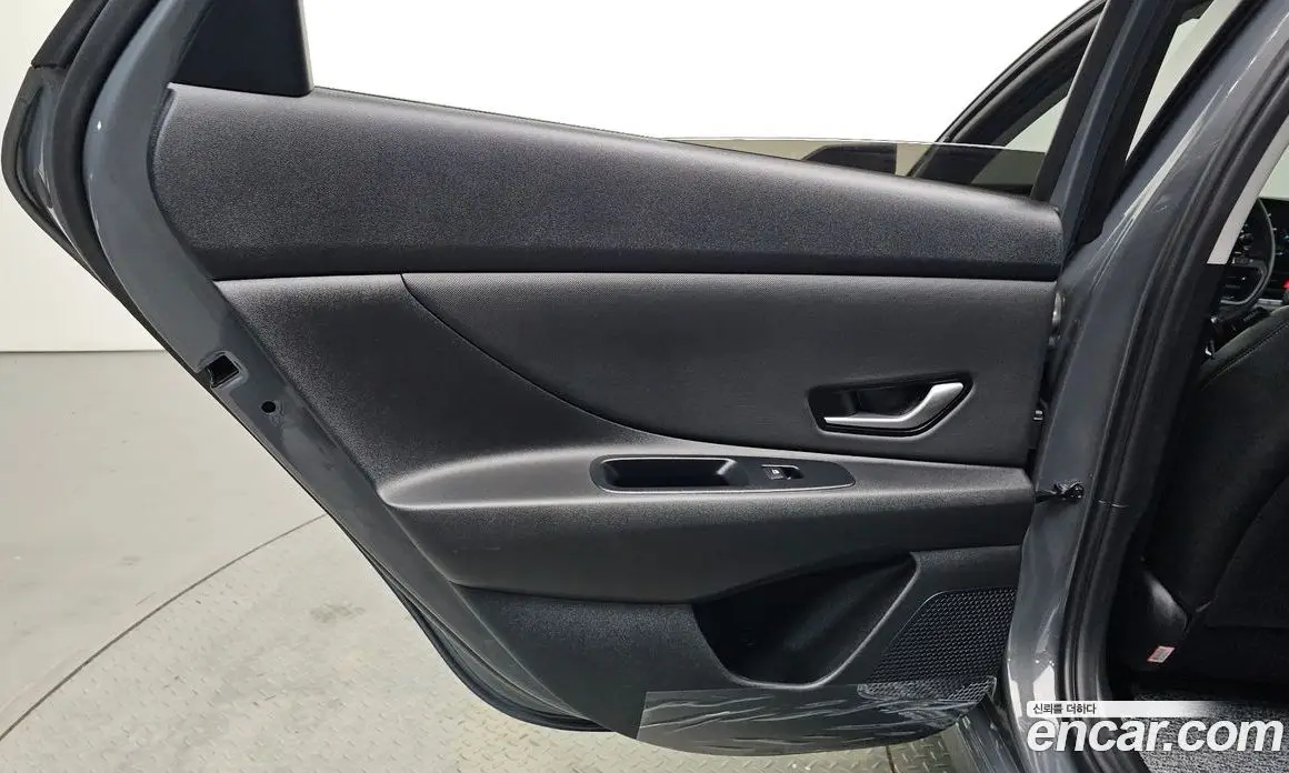 Hyundai Avante 2025 1.6 автомат (гидро), фото 15