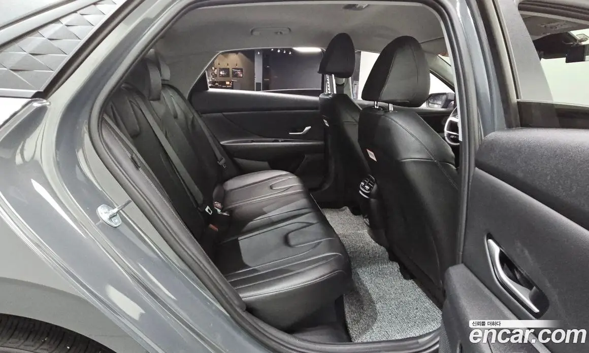 Hyundai Avante 2025 1.6 автомат (гидро), фото 16
