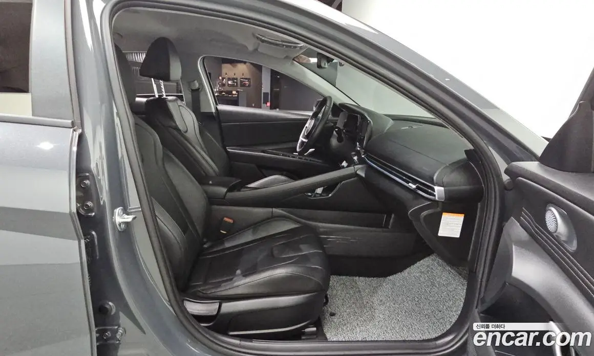 Hyundai Avante 2025 1.6 автомат (гидро), фото 18