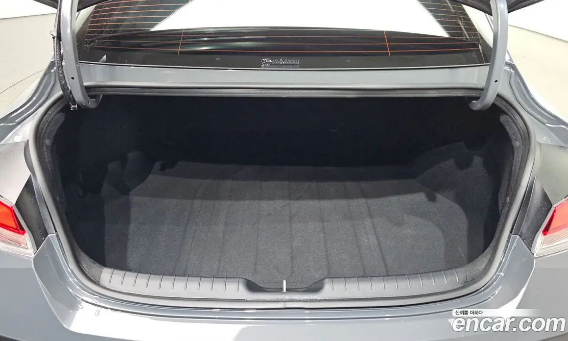 Hyundai Avante 2025 1.6 автомат (гидро), фото 28