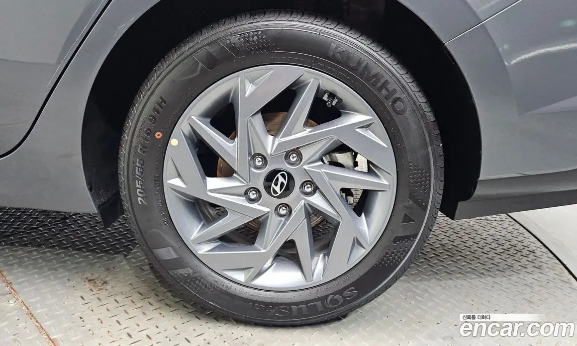 Hyundai Avante 2025 1.6 автомат (гидро), фото 7