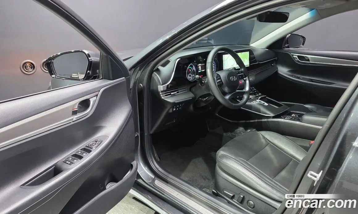 Hyundai Grandeur 2021 2.4 автомат (гидро), фото 13