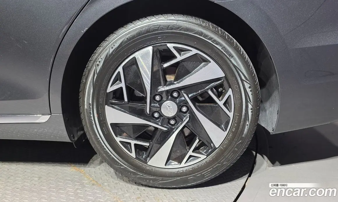 Hyundai Grandeur 2021 2.4 автомат (гидро), фото 7