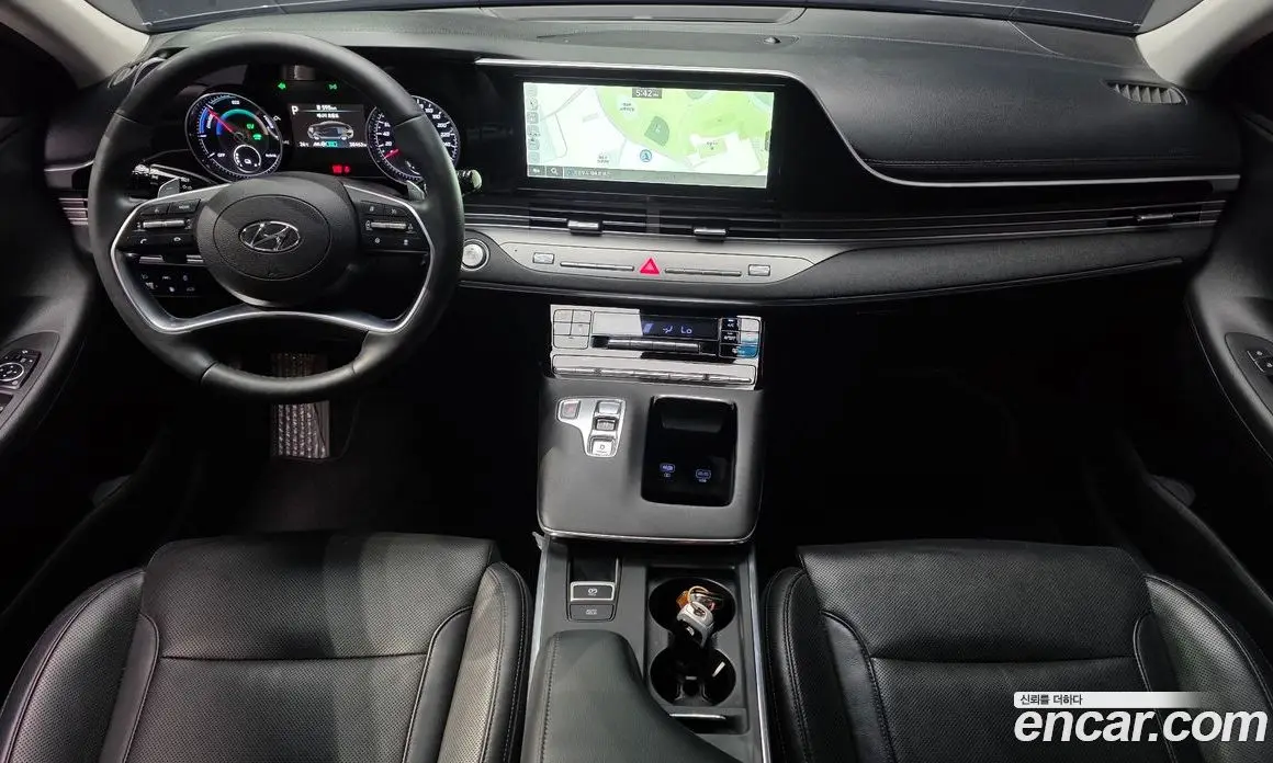 Hyundai Grandeur 2021 2.4 автомат (гидро), фото 10