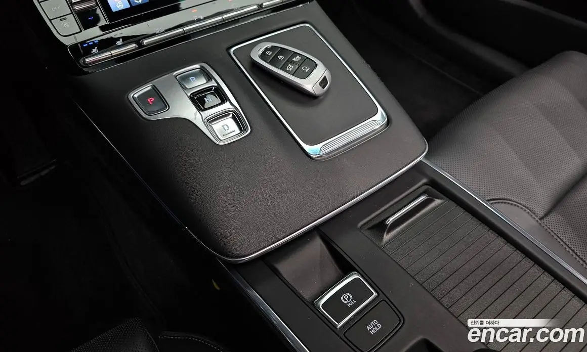 Hyundai Grandeur 2022 2.4 автомат (гидро), фото 12