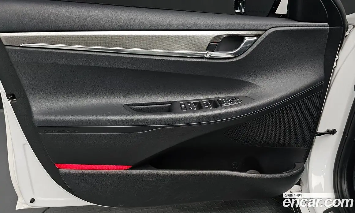 Hyundai Grandeur 2022 2.4 автомат (гидро), фото 14