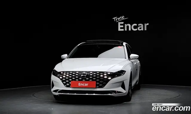 Hyundai Grandeur 2022 2.4 автомат (гидро), миниатюра 3