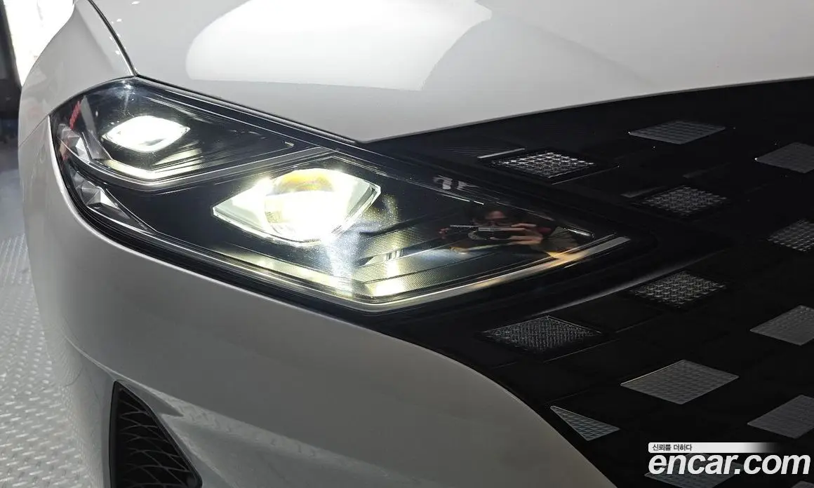 Hyundai Grandeur 2022 2.4 автомат (гидро), фото 8