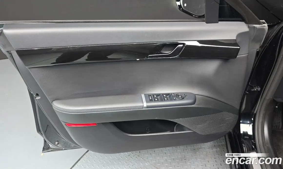 Hyundai Grandeur 2023 2.5 автомат (гидро), фото 14