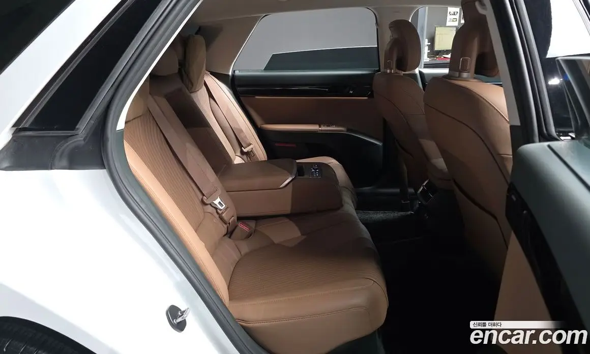 Hyundai Grandeur 2023 1.6 автомат (гидро), фото 18