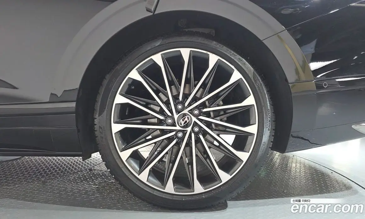 Hyundai Grandeur 2023 2.5 автомат (гидро), фото 6