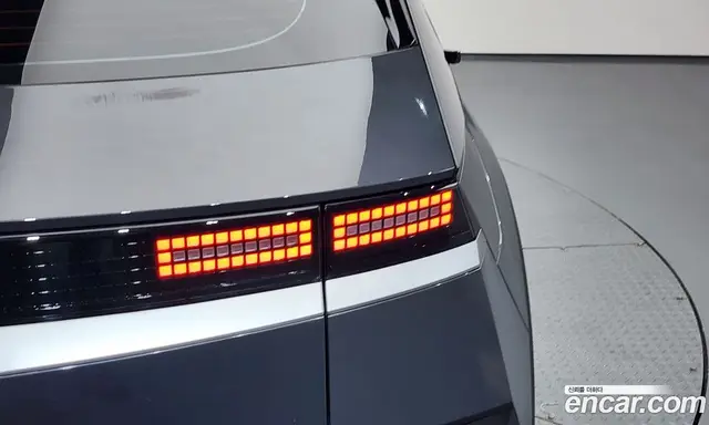 Hyundai Ioniq 5 2023 0.1 автомат (гидро), миниатюра 9