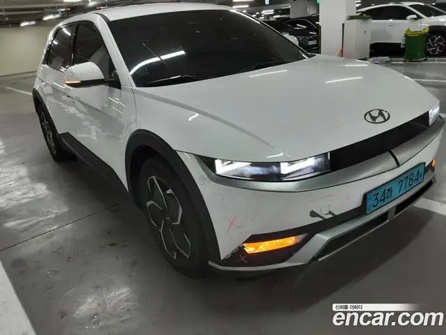 Hyundai Ioniq 5 2023 автомат (гидро), миниатюра 2