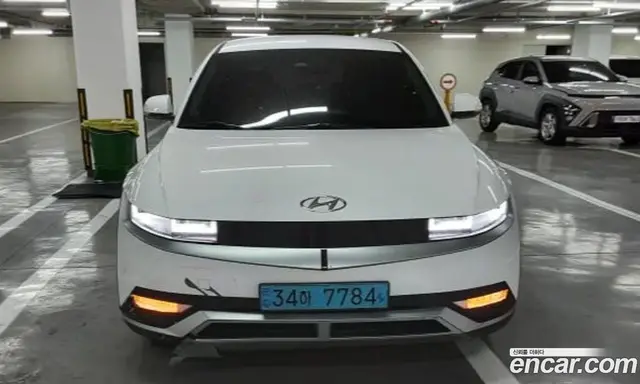 Hyundai Ioniq 5 2023 автомат (гидро), миниатюра 3
