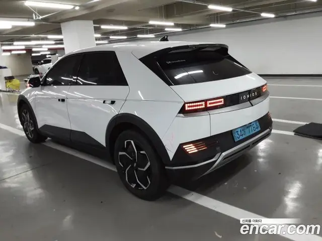 Hyundai Ioniq 5 2023 автомат (гидро), миниатюра 4