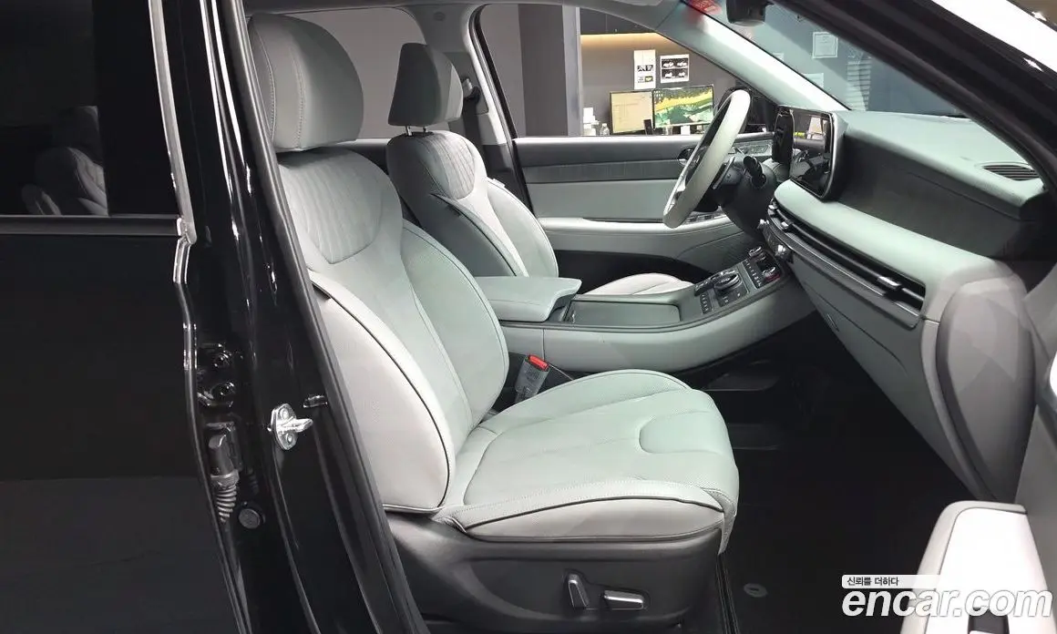 Hyundai Palisade 2024 3.8 автомат (гидро), фото 17