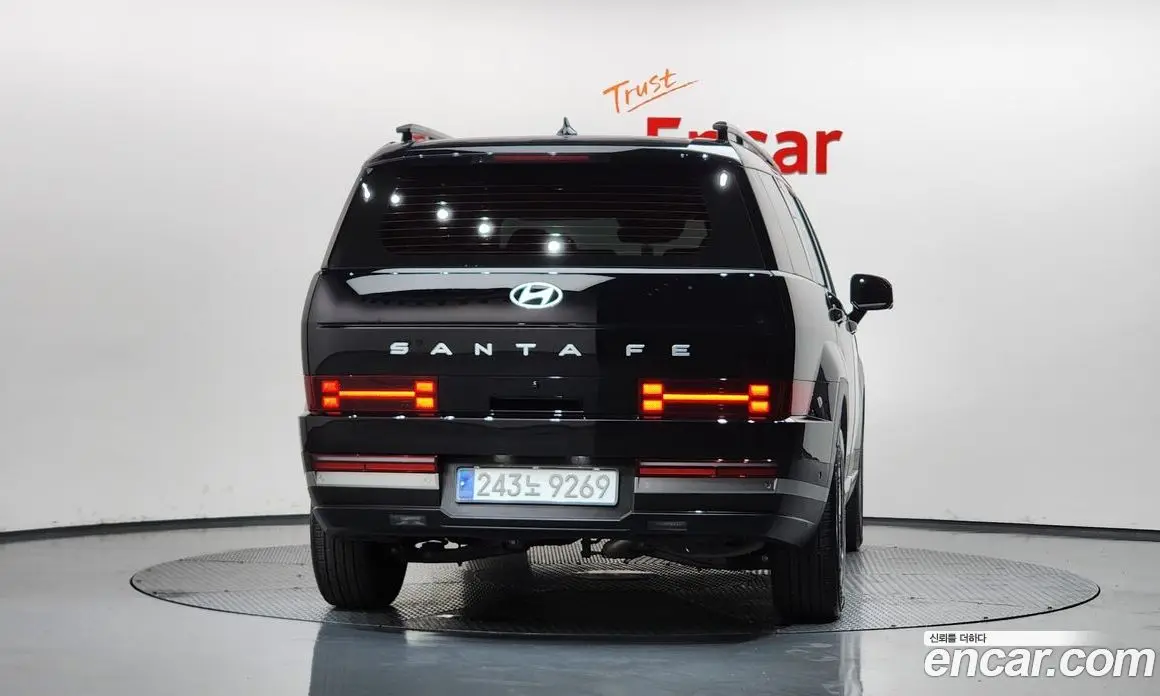 Hyundai Santa Fe 2024 1.6 автомат (гидро), фото 3