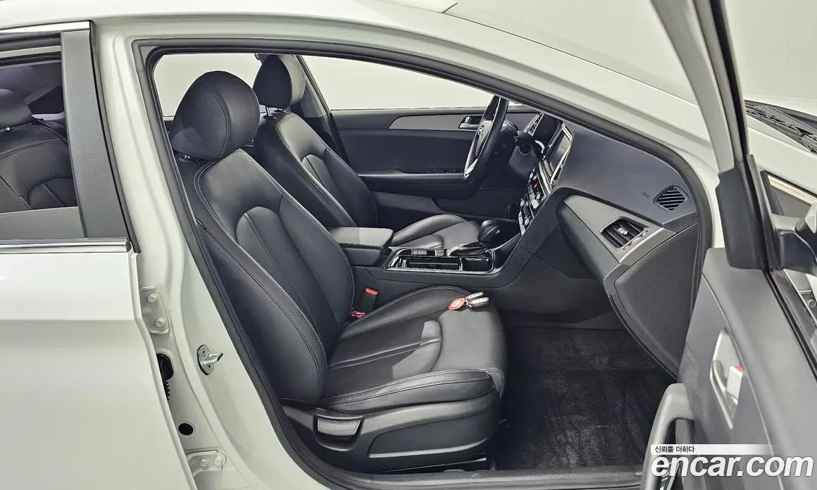 Hyundai Sonata 2018 2.0 автомат (гидро), фото 16