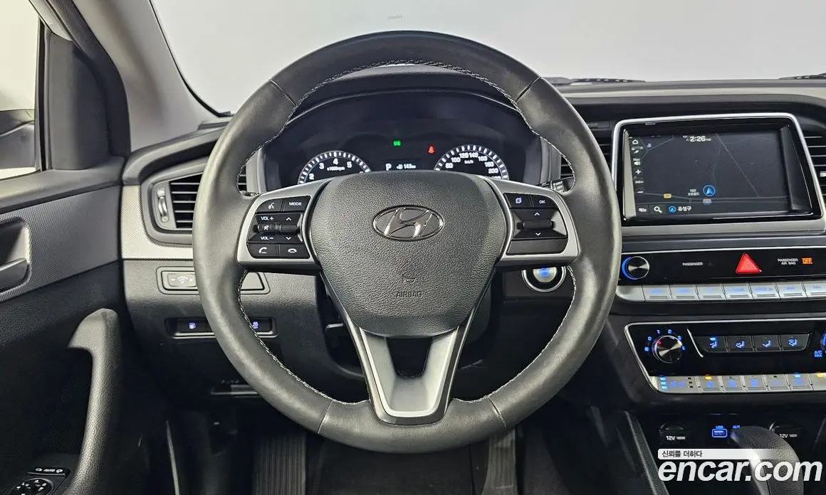 Hyundai Sonata 2018 2.0 автомат (гидро), фото 20