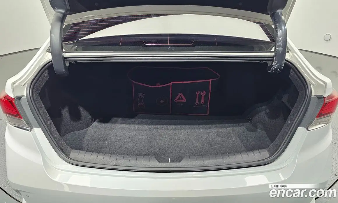 Hyundai Sonata 2018 2.0 автомат (гидро), фото 23