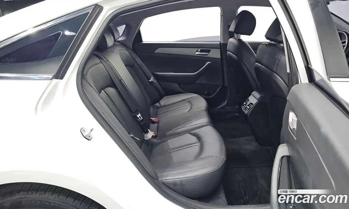 Hyundai Sonata 2018 2.0 автомат (гидро), фото 24