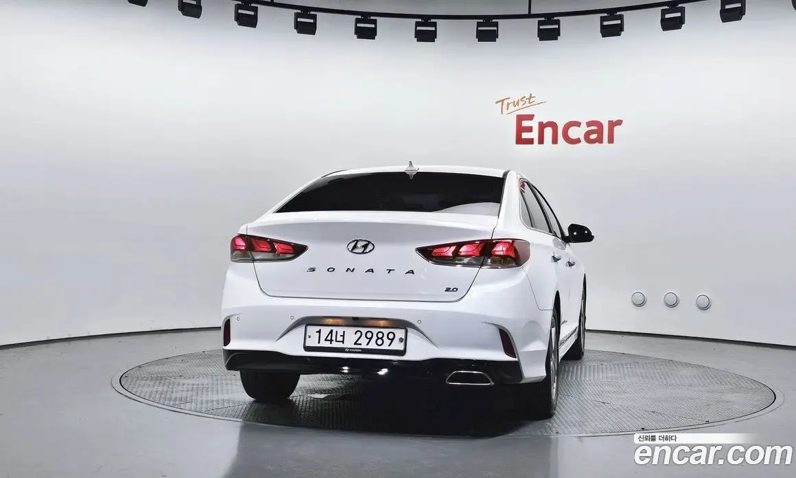 Hyundai Sonata 2018 2.0 автомат (гидро), фото 4