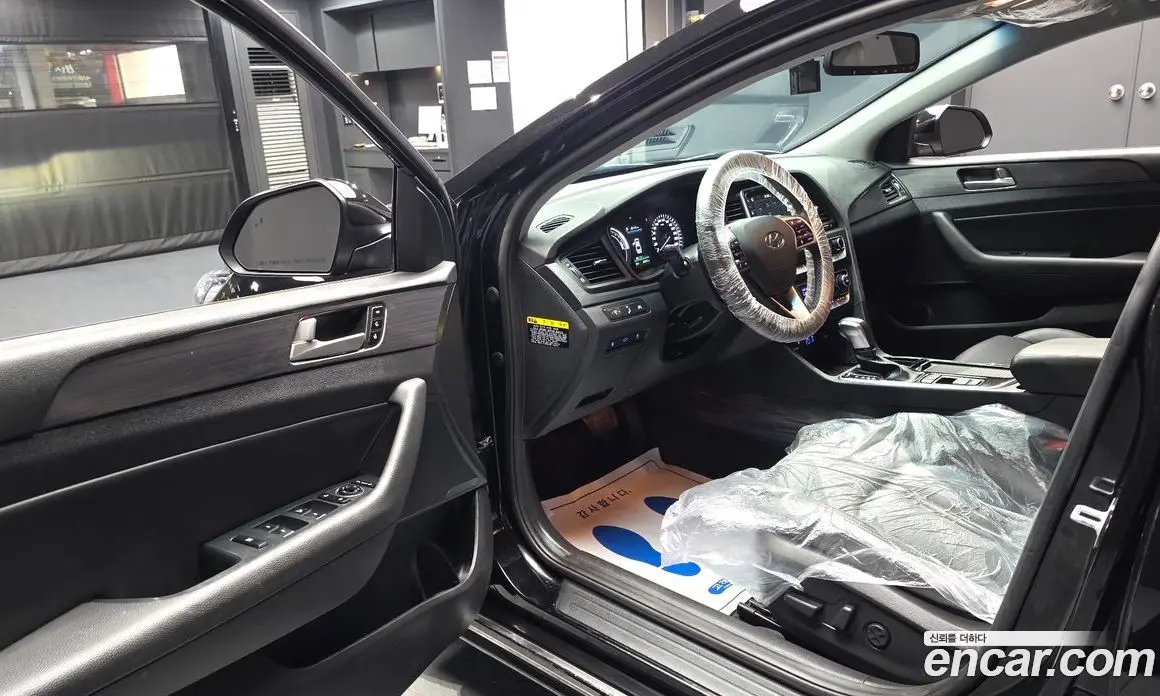 Hyundai Sonata 2019 2.0 автомат (гидро), фото 13