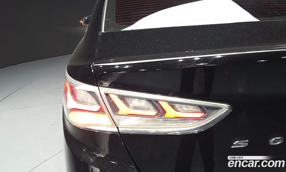 Hyundai Sonata 2019 2.0 автомат (гидро), фото 9