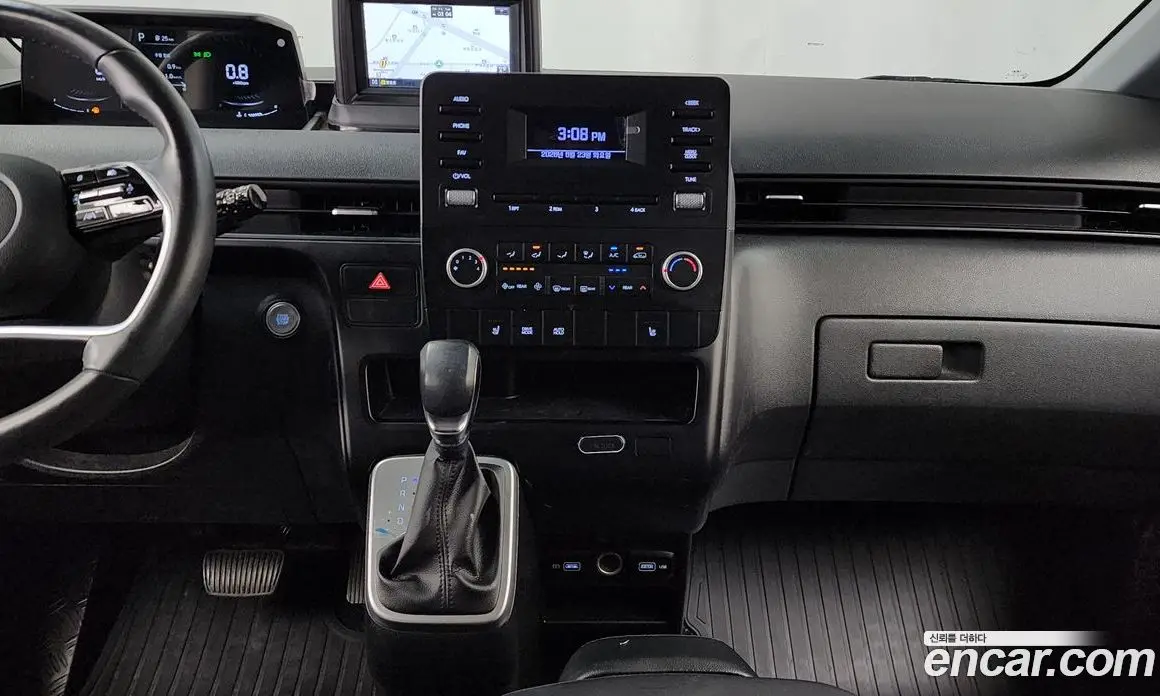 Hyundai Staria 2021 2.2 автомат (гидро), фото 14