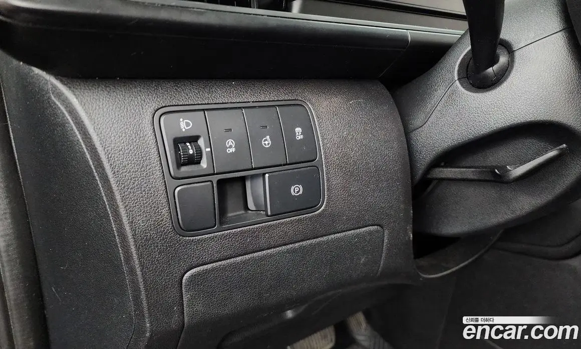 Hyundai Staria 2021 2.2 автомат (гидро), фото 17