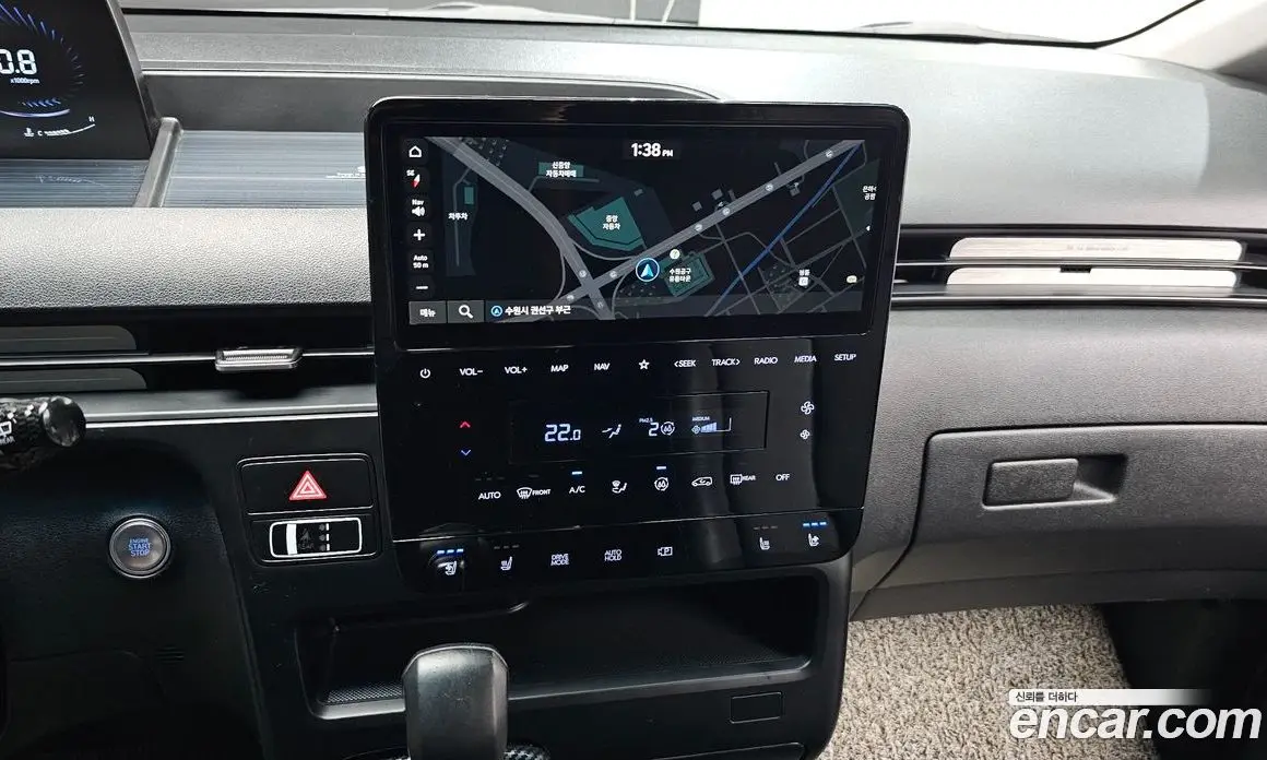 Hyundai Staria 2022 2.2 автомат (гидро), фото 18