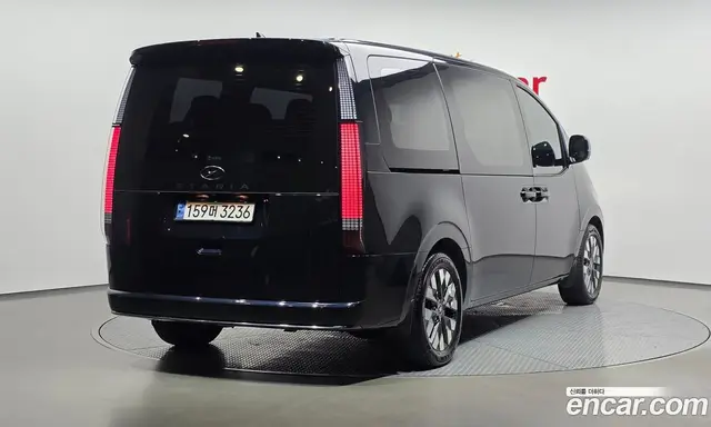 Hyundai Staria 2023 2.2 автомат (гидро), миниатюра 2
